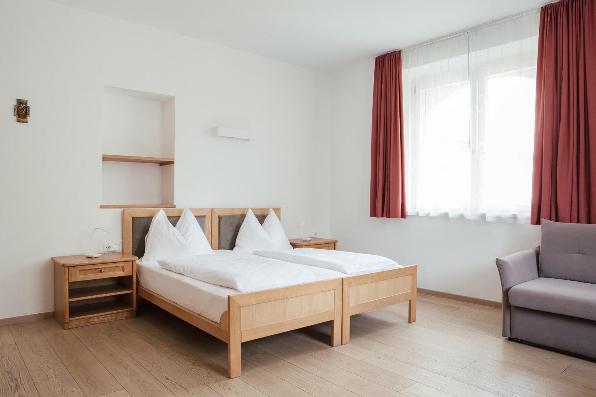 Gaestehaus Salvatorianerinnen Merano Extérieur photo