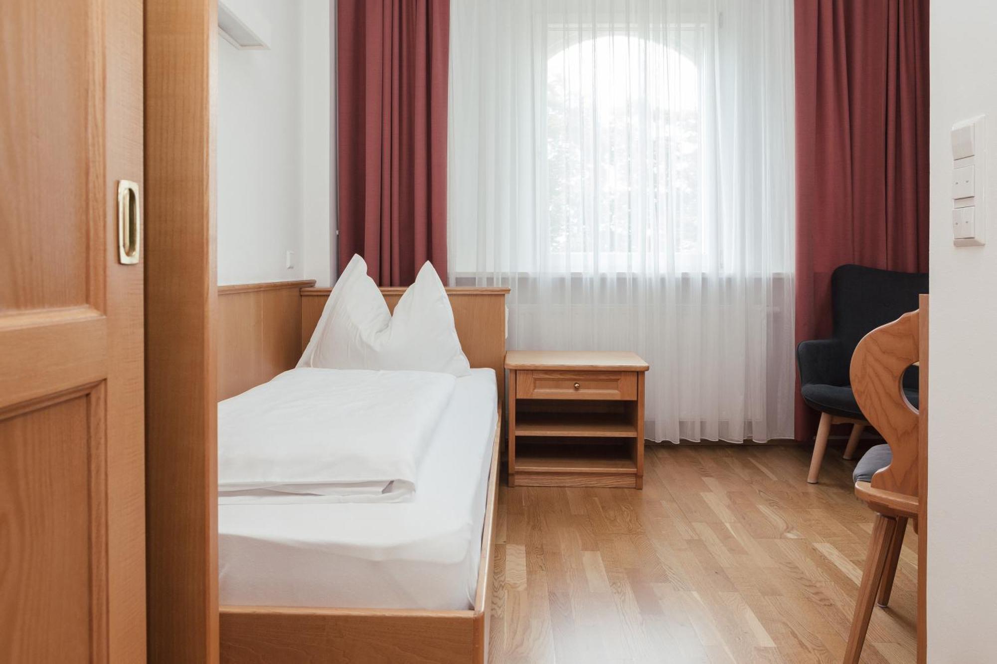 Gaestehaus Salvatorianerinnen Merano Extérieur photo