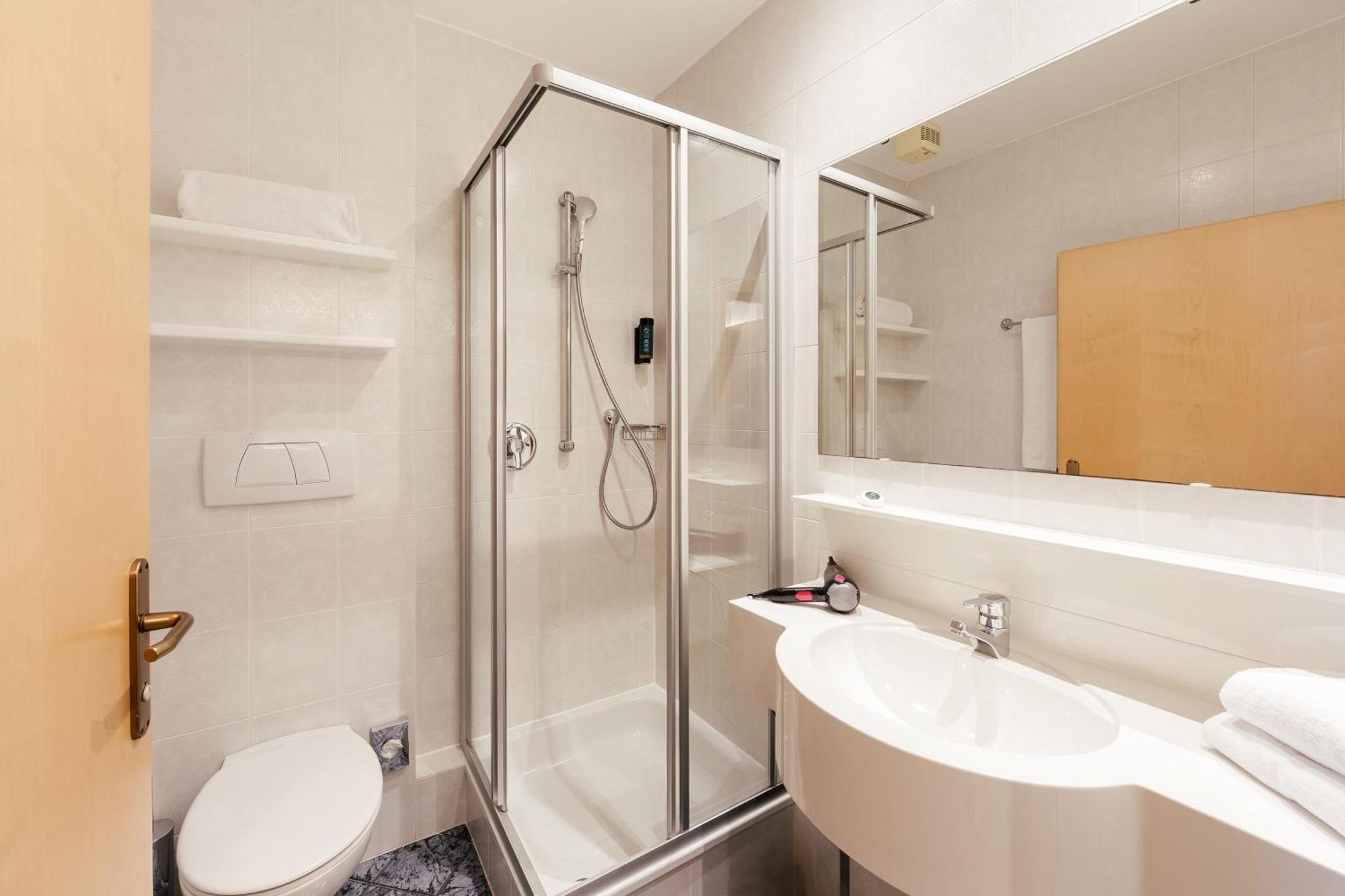 Gaestehaus Salvatorianerinnen Merano Extérieur photo